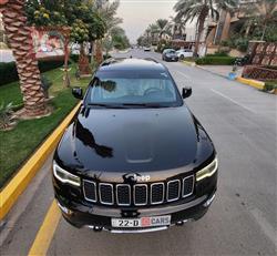 جیپ گراند شیرۆکی